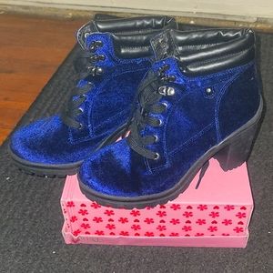 Blue Velvet  Chunky Heel Joe Boxer Booties. Size 8